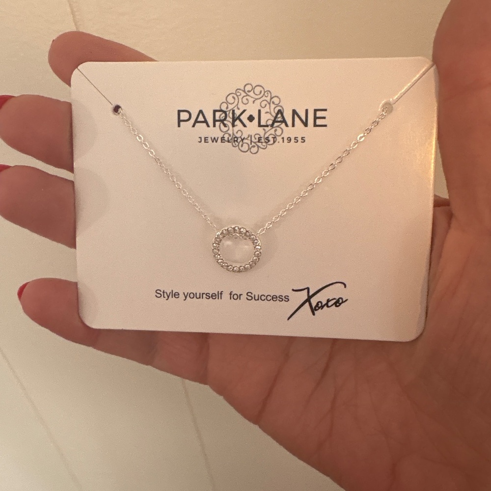 Roo Necklace